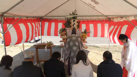 2011022601